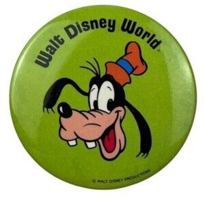 Vintage Walt Disney‎ World Goofy Button Pinback Collectible